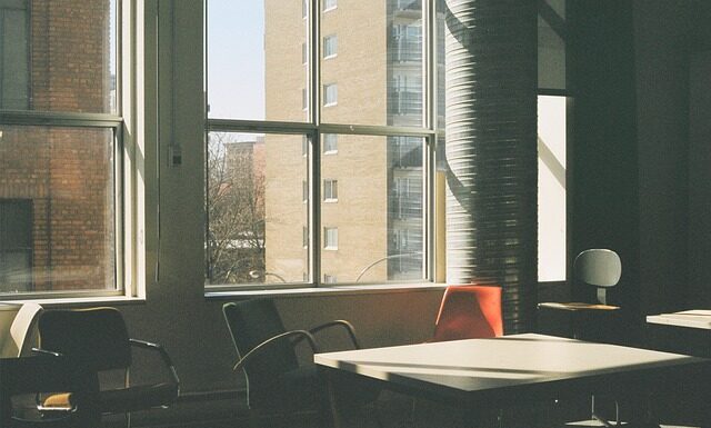 Kto robi otwory wentylacyjne?