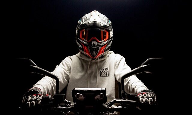 Gdzie można jeździć bez kasku motocyklowego? Gdzie można jeździć bez kasku motocyklowego?