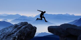 Jak spuścić czynnik z klimy?